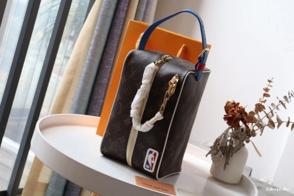 VUITTON BAG LVXNBA LOUIS TOILETRY 0318